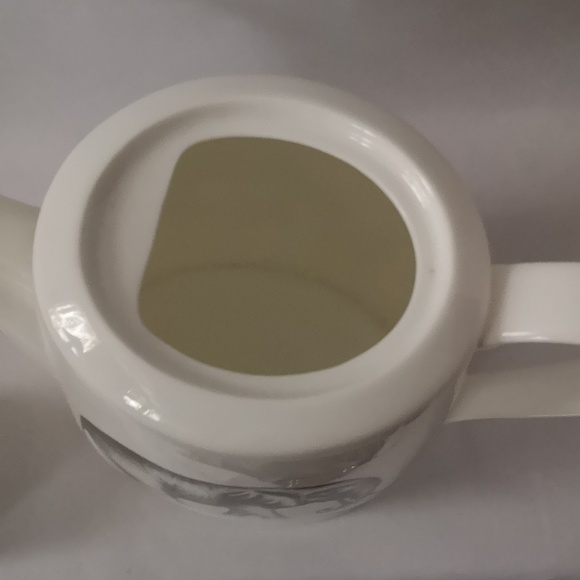 Lovely White Fine Bone China Elephant Theme Teapot, Churchill Harlequin Amazilia - Picture 7 of 7